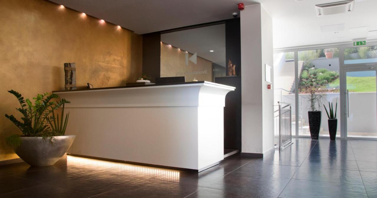 Hotel Laurus - Liburnia โอปาติยา ภายนอก รูปภาพ