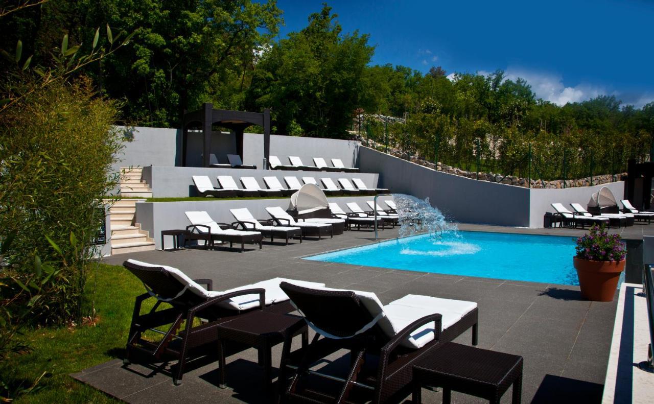 Hotel Laurus - Liburnia โอปาติยา ภายนอก รูปภาพ