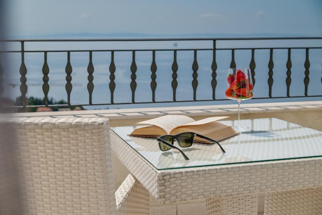Hotel Laurus - Liburnia โอปาติยา ภายนอก รูปภาพ