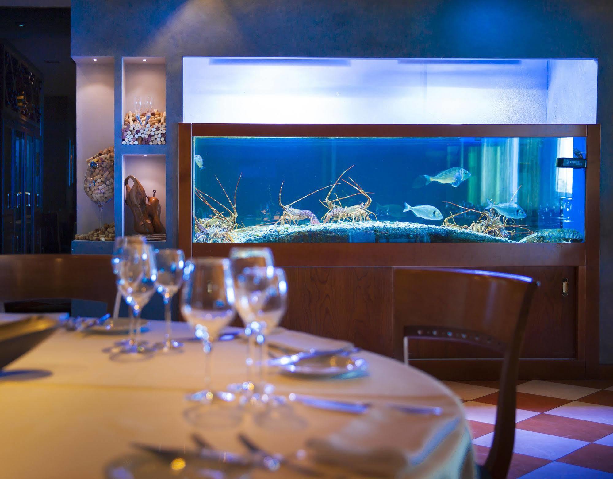 Hotel Laurus - Liburnia โอปาติยา ภายนอก รูปภาพ